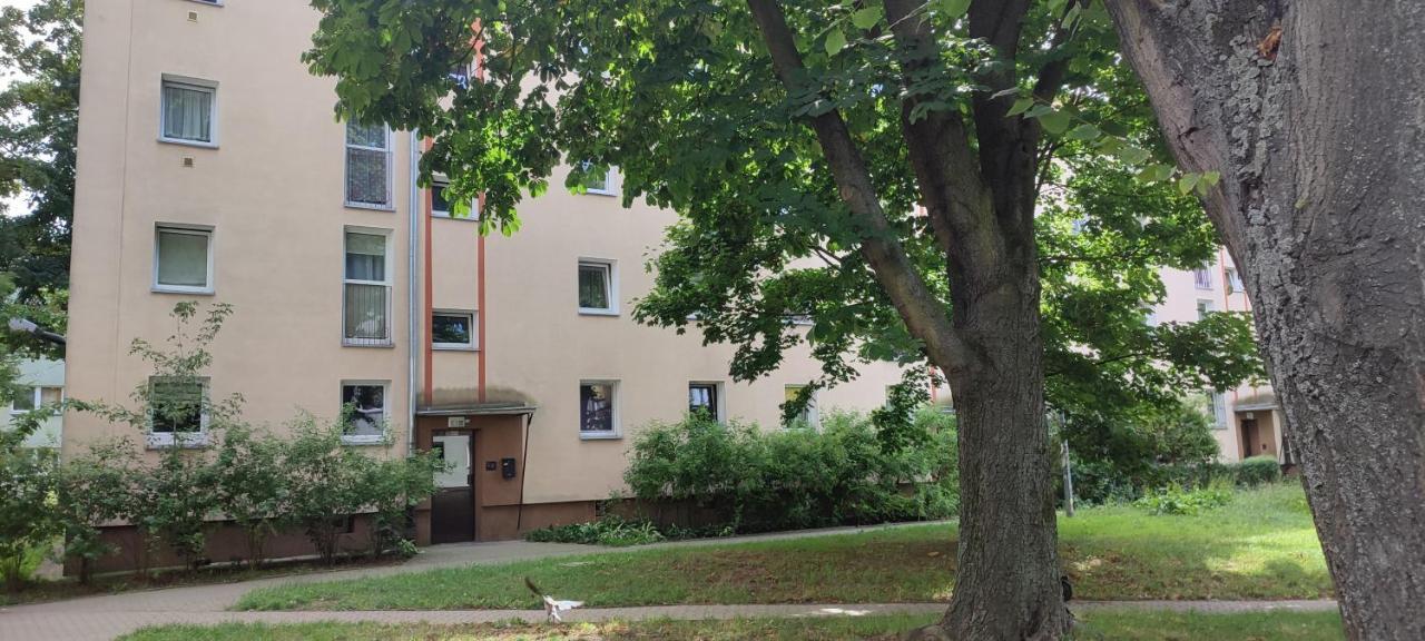 הוסטל Warszawa Wola Pokoje מראה חיצוני תמונה